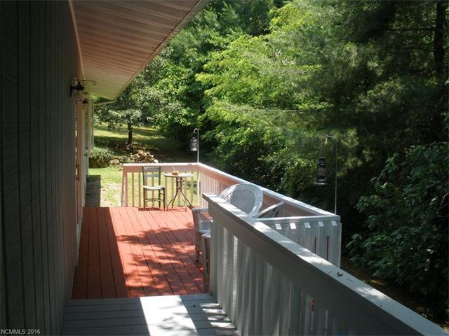 For Sale: 17 Oakland St #APT 1 Weaverville, NC 28787