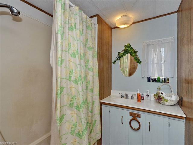 For Sale: 32 Parker Rd Weaverville, NC 28787