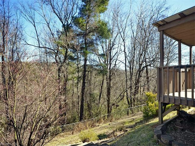 For Sale: 32 Parker Rd Weaverville, NC 28787