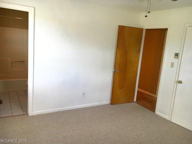 56 Moss Rd