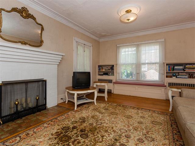 For Sale: 1724 Haywood Rd Hendersonville, NC 28791