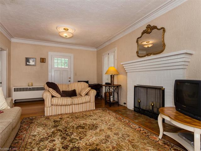 For Sale: 1724 Haywood Rd Hendersonville, NC 28791