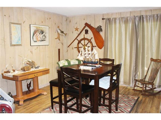 For Sale: 137 Azalea Way Hendersonville, NC 28792
