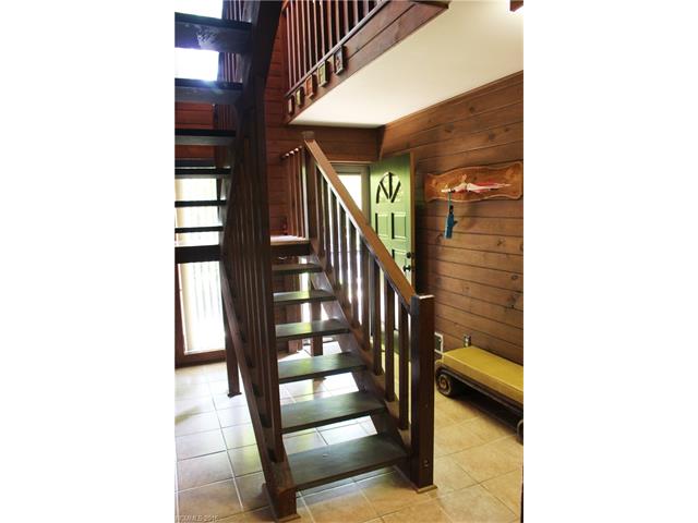 For Sale: 137 Azalea Way Hendersonville, NC 28792