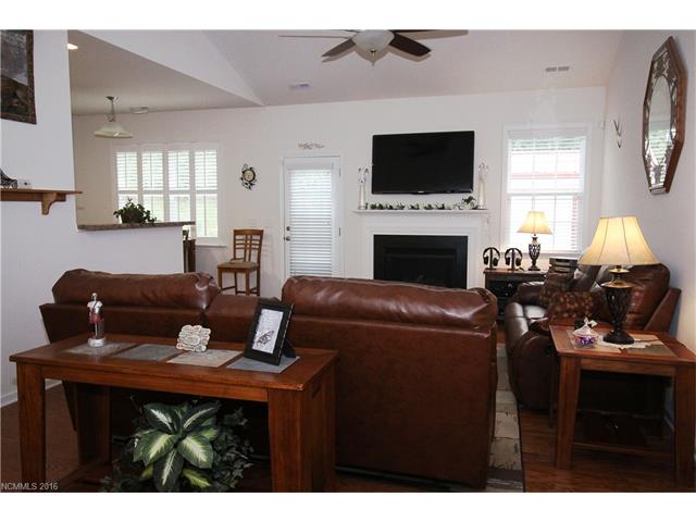 For Sale: 78 Brookstone Ct #78 Hendersonville, NC 28792