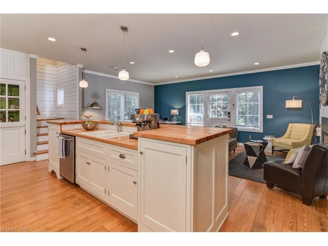 220 Westover Dr