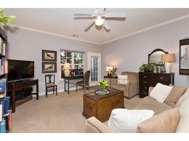 2000 Olde Eastwood Village Blvd #3-B