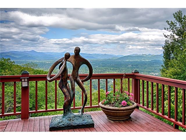 For Sale: 44 Westhaven Dr Asheville, NC 28804