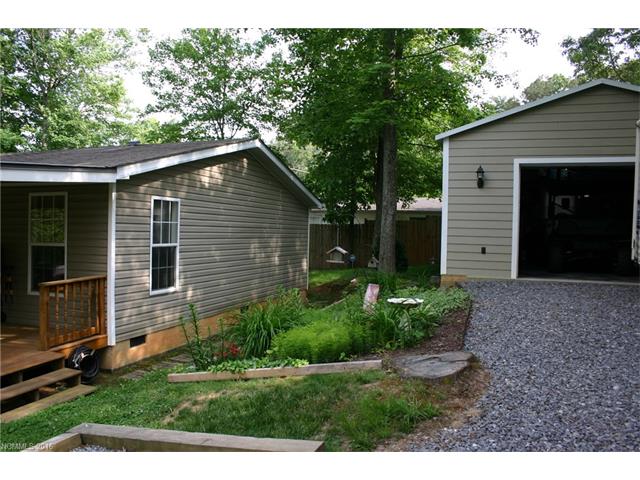 For Sale: 16 Jones Hillock Dr Asheville, NC 28805