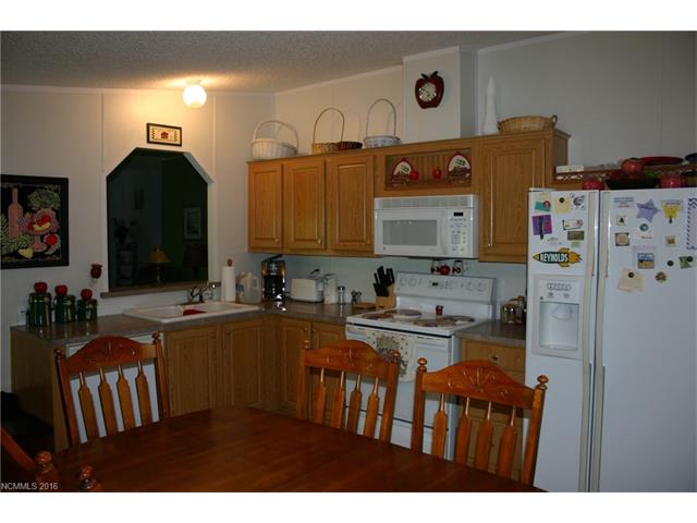 For Sale: 16 Jones Hillock Dr Asheville, NC 28805