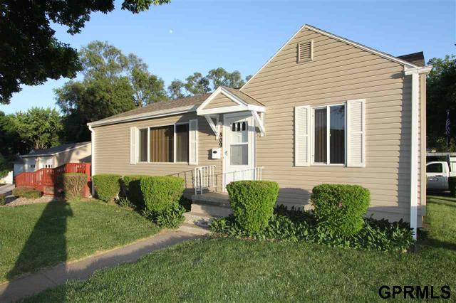 1211 Sunset Dr