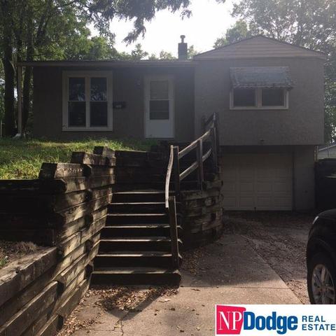809 Sarpy Ave