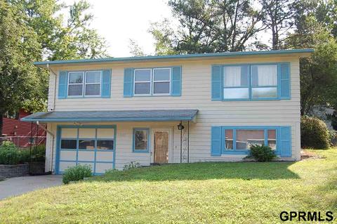 809 Sarpy Ave