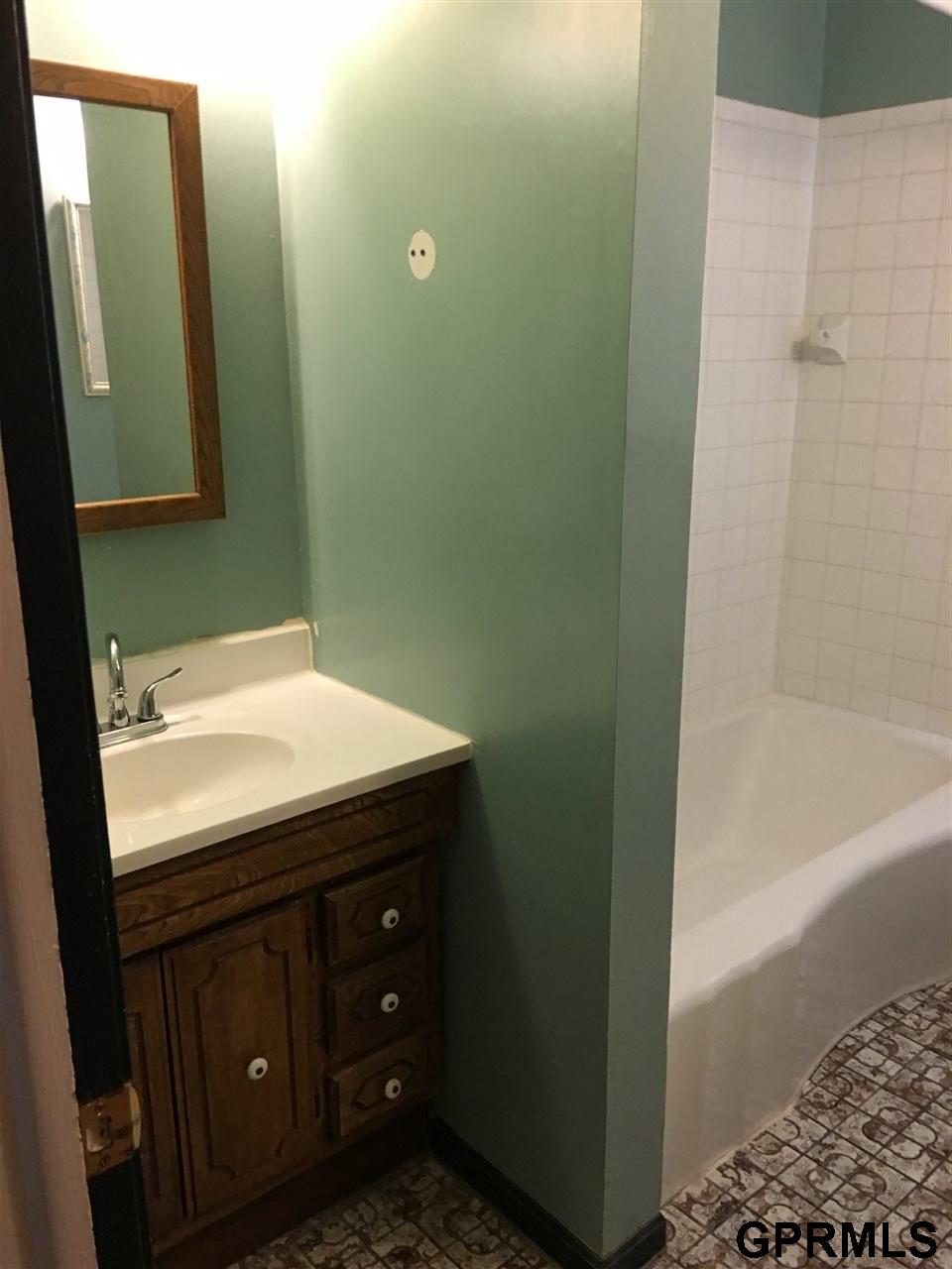 For Sale: 2800 Madison St Bellevue, NE 68005