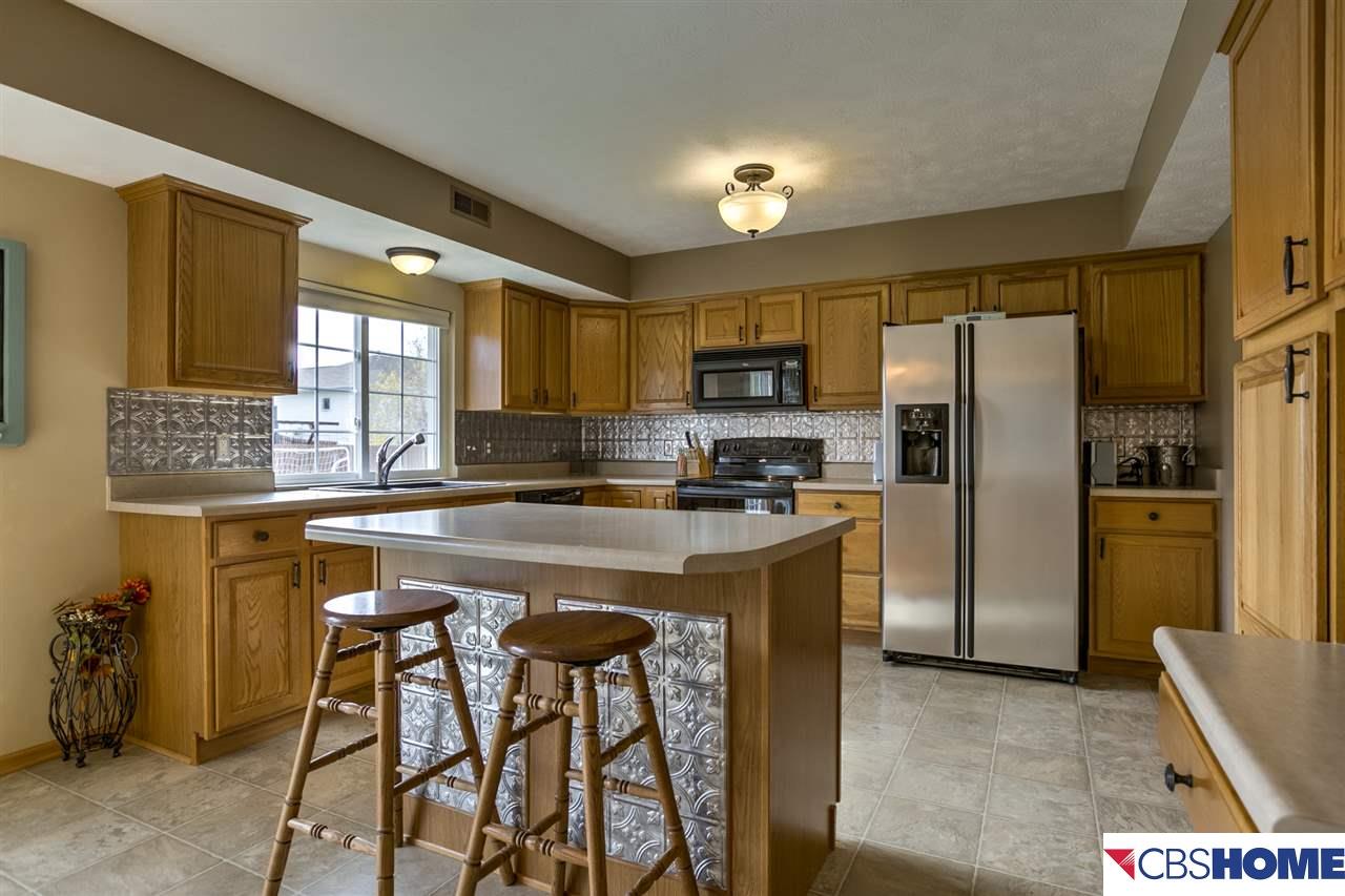 21417 Hancock Dr