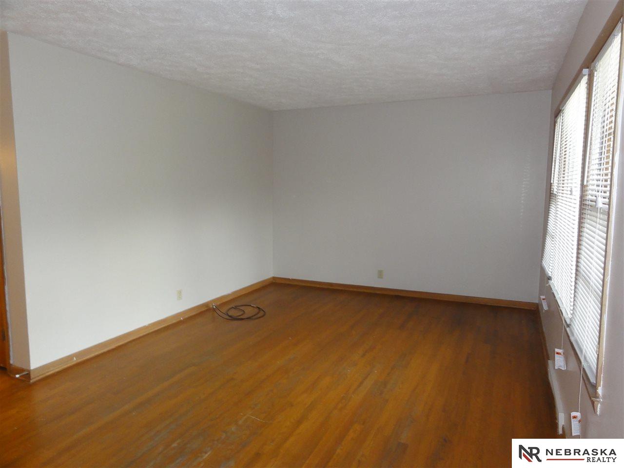 3506 N 56 St