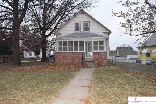 2702 S 12 St