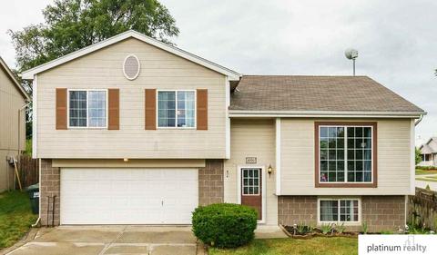 8990 N 81 St