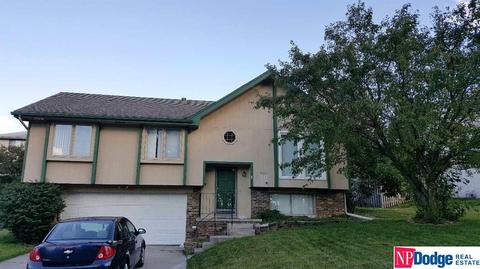 8990 N 81 St