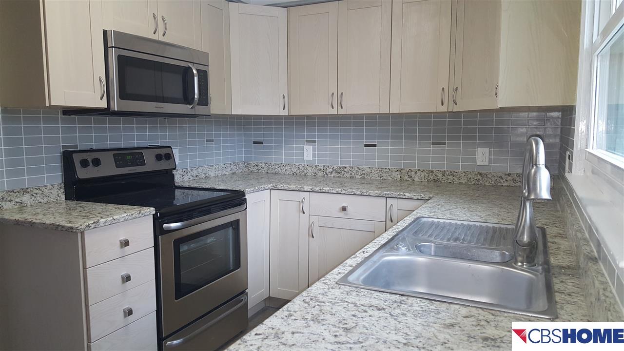 341 N 93 St