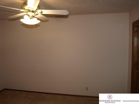 312 S 16 St #305