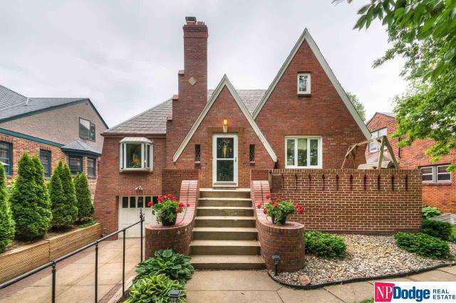 2515 N 51 St