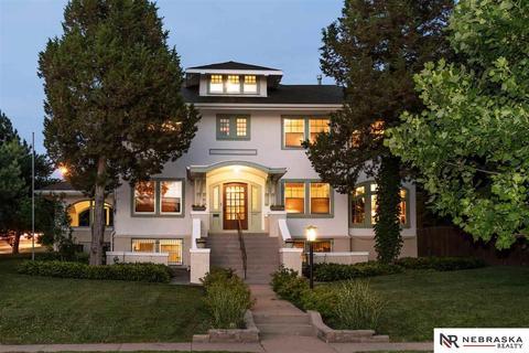 1422 S 88 St