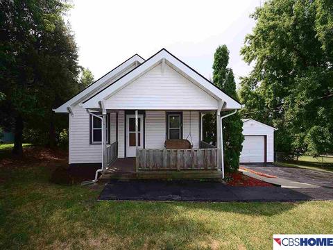 4649 N 94th St