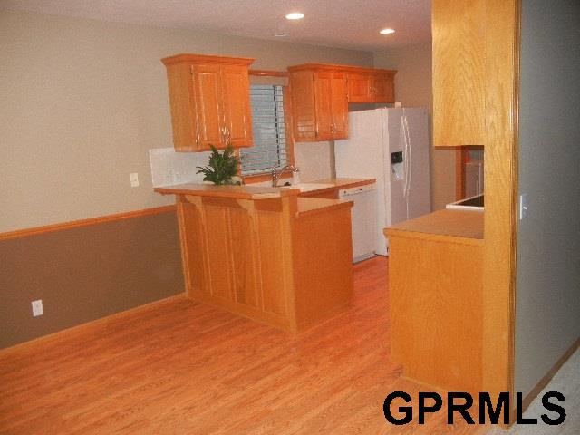 16607 Drexel St
