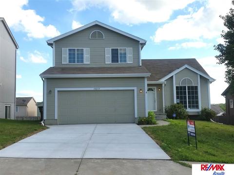 6125 S 190th Ter