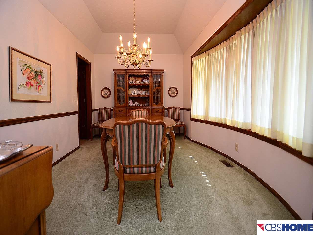 For Sale: 1038 N 127 Ave Omaha, NE 68154