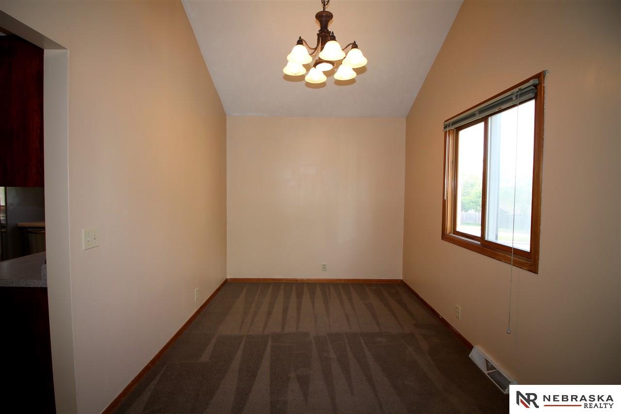 2121 N 125 Cir