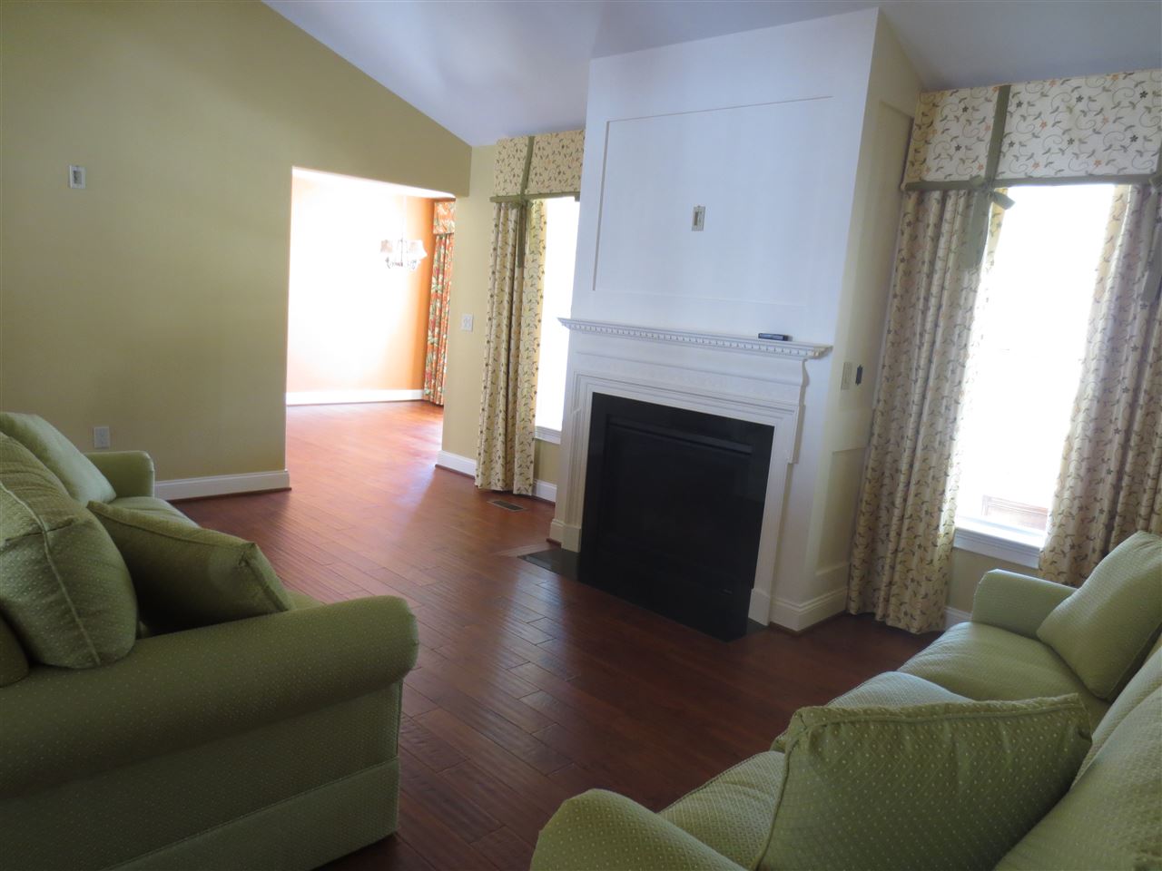 10 Colburn Ln