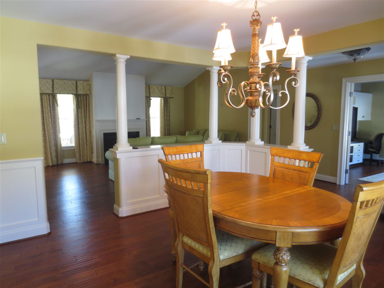 10 Colburn Ln