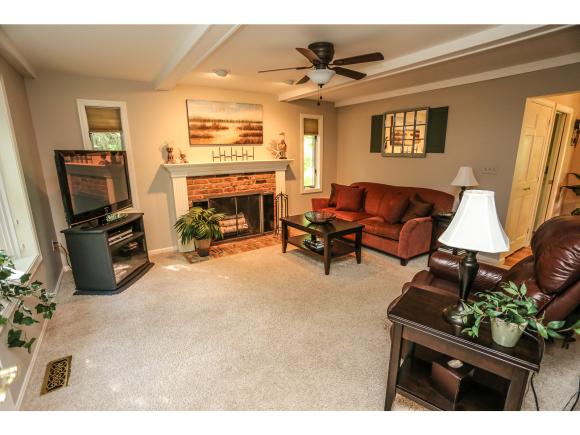 For Sale: 17 Mont Vernon Amherst, NH 03031