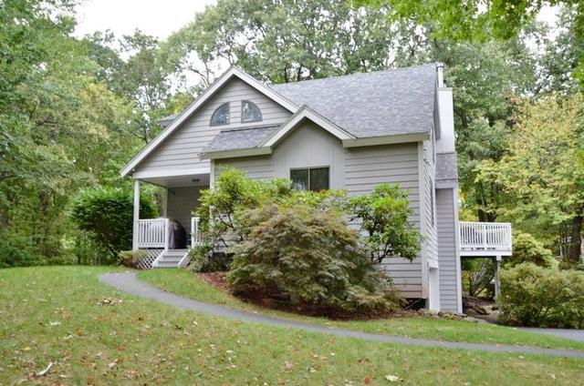 8 Hunter Dr