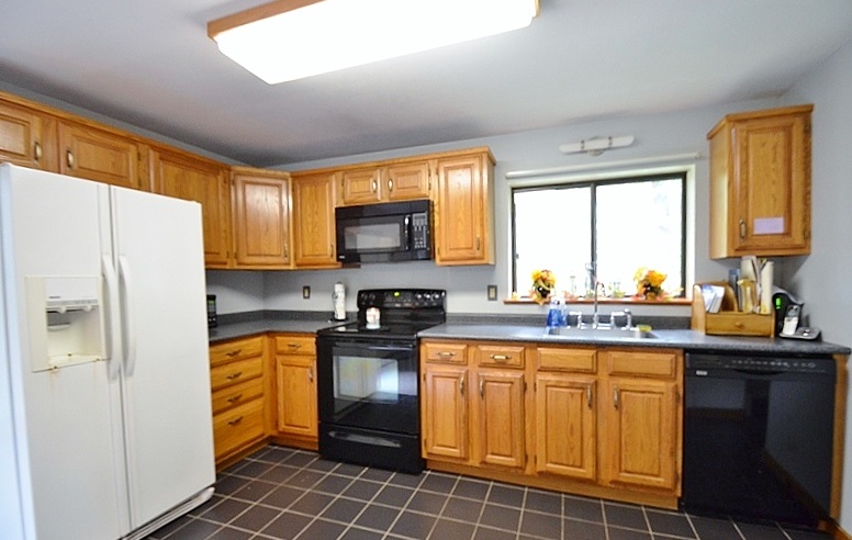 8 Hunter Dr