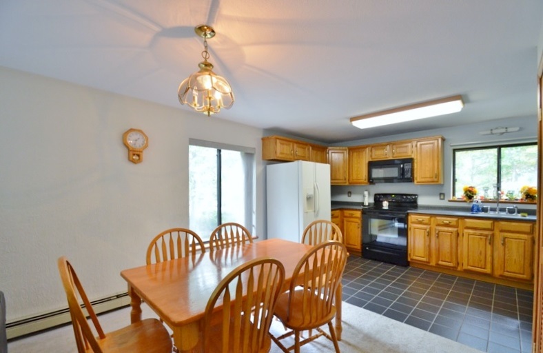 8 Hunter Dr