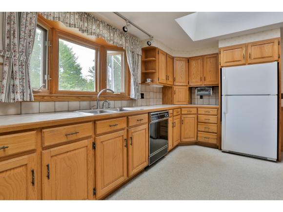 14 Westwood Dr