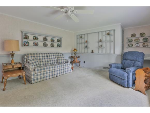 14 Westwood Dr