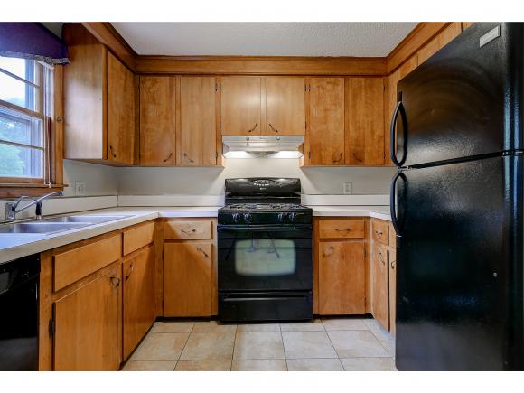 24 Cottonwood Dr