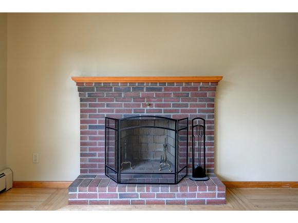 24 Cottonwood Dr