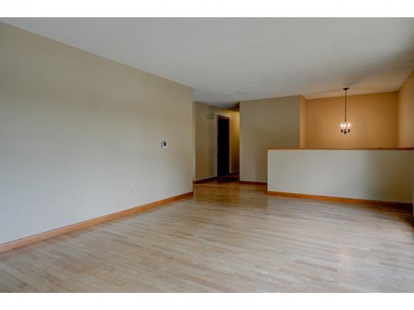24 Cottonwood Dr