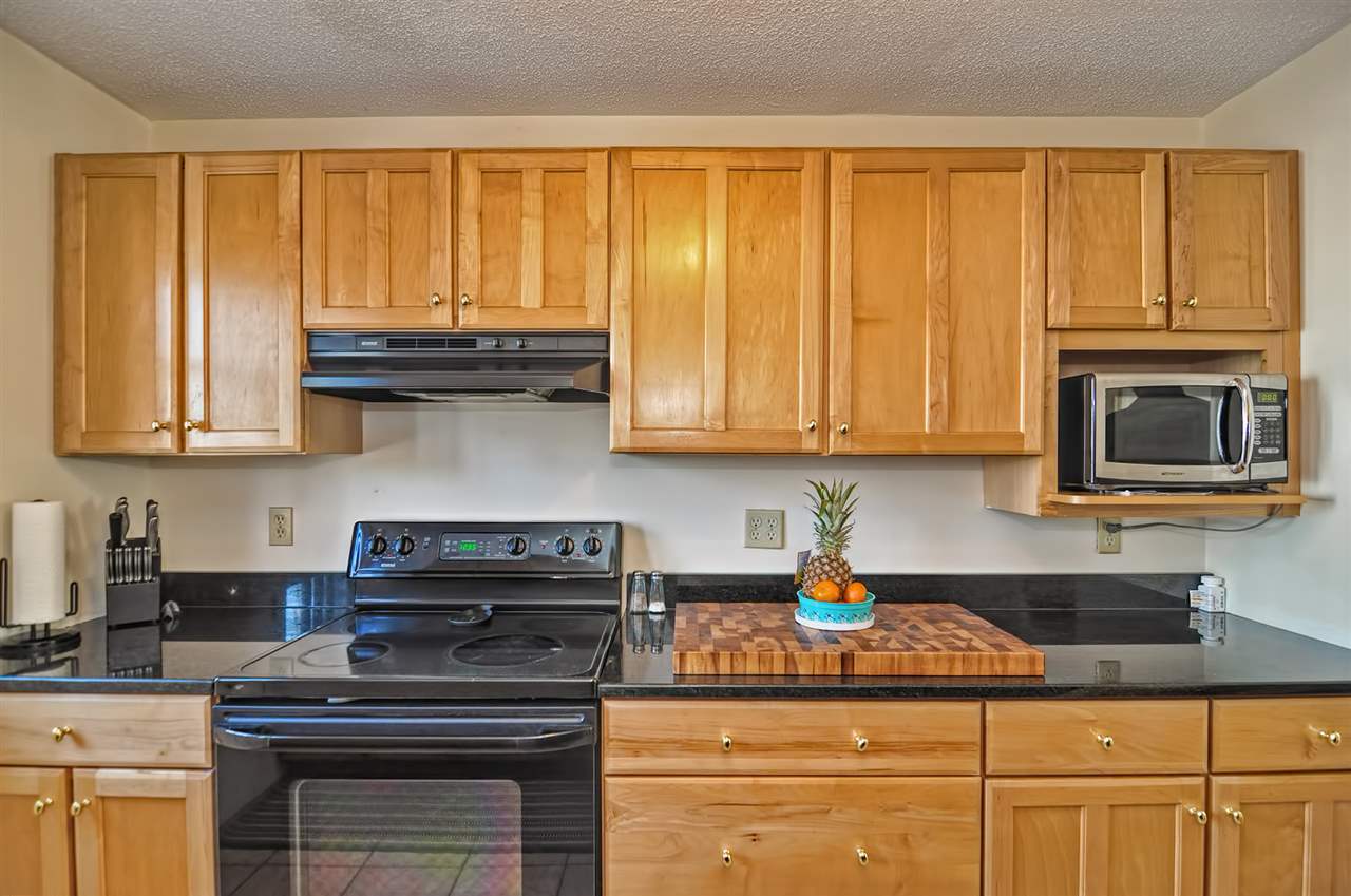 17 Kearns Dr #17