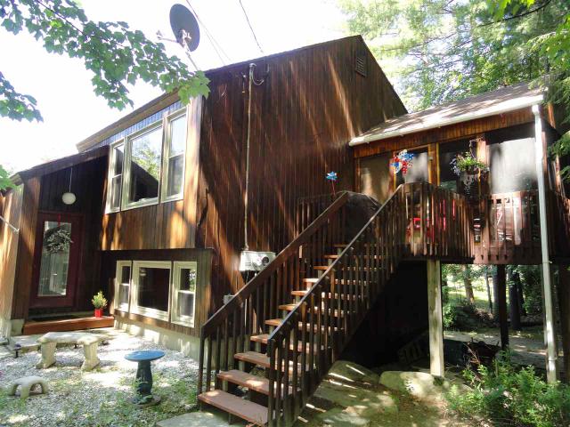 76 W Meadow Ct