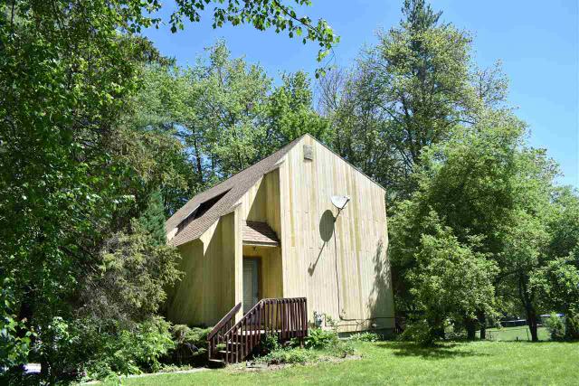 76 W Meadow Ct