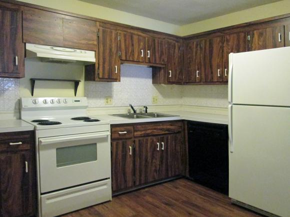 For Sale: 310-15 Brook Vlg #15 Nashua, NH 03062