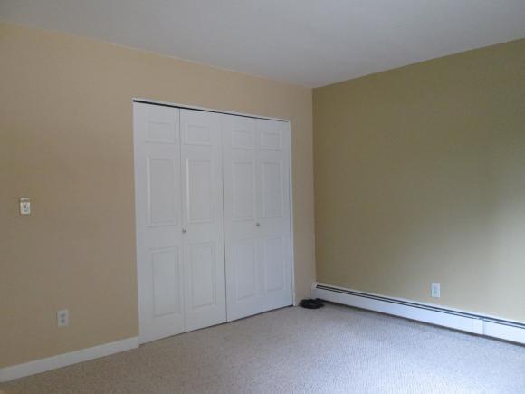 For Sale: 310-15 Brook Vlg #15 Nashua, NH 03062