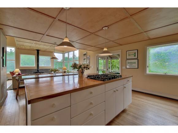 For Sale: 36 Woods Ln New Boston, NH 03070