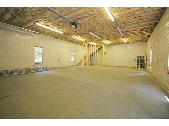 For Sale: 81 Collins Rd New Ipswich, NH 03071